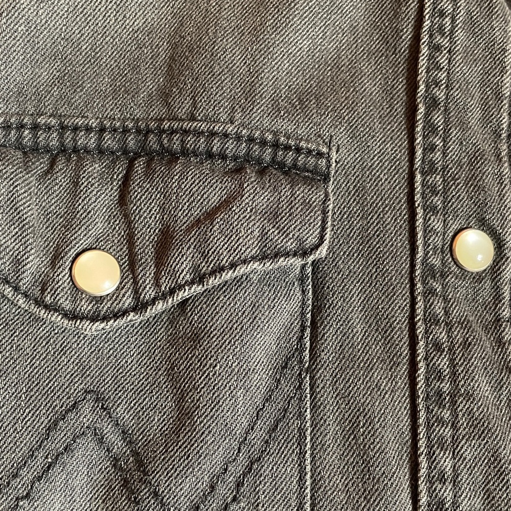 Women’s Wrangler Charcoal Denim Shirt - Picture 5 of 5